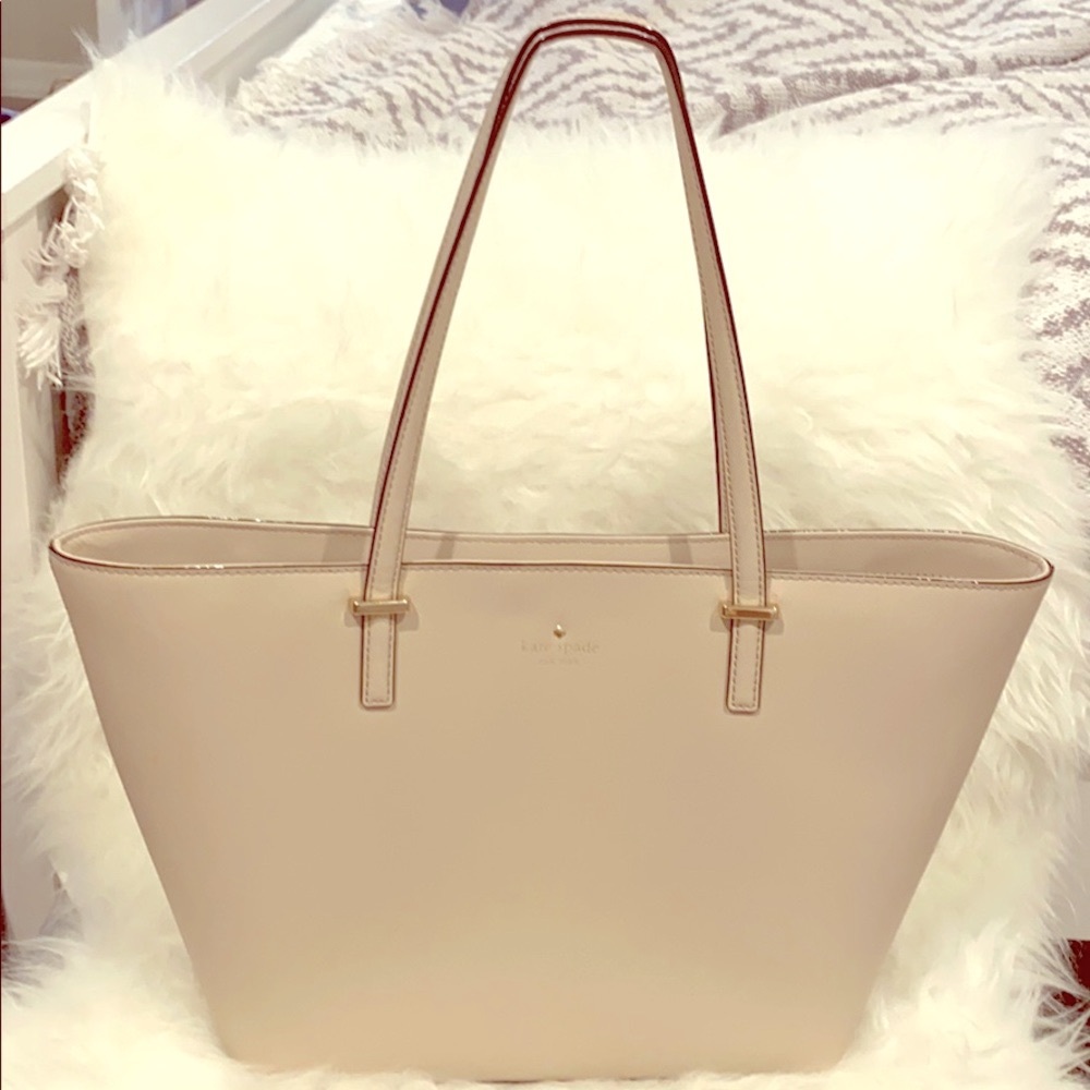 Kate Spade Cedar Street Harmony Tote (crisp linen)